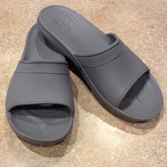 iconic crocs comfort slides